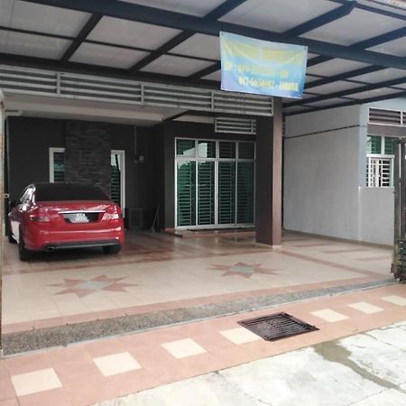 Farisha Homestay Alor Setar Ngoại thất bức ảnh